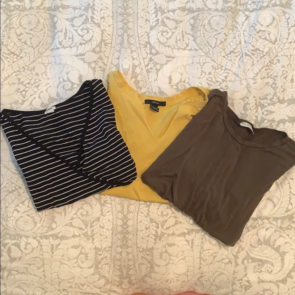 Bundle of three crop t shirts
